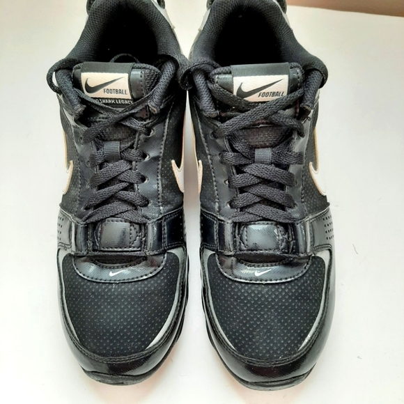 Nike Sport Shoes - Picture 1 of 5